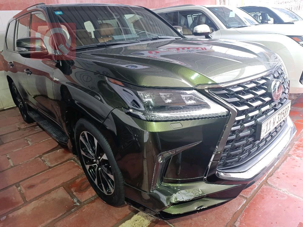 Lexus LX